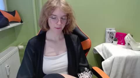 Snapshot of penny_lust chatting on 11.20.25 Penny online show from 11.20.25