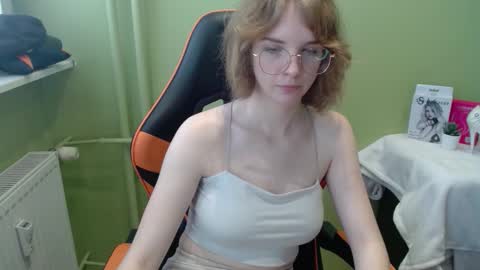 Snapshot of penny_lust chatting on 11.27.25 Penny online show from 11.27.25