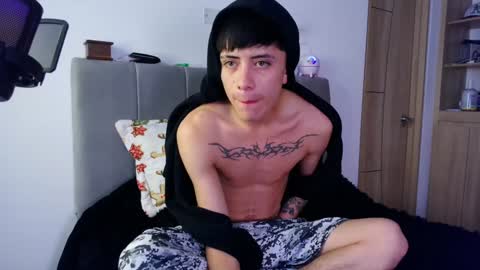 Snapshot of perceo09 chatting on 01.05.25 first anal video in bio we are lucy and perceo follow us online show from 01.05.25