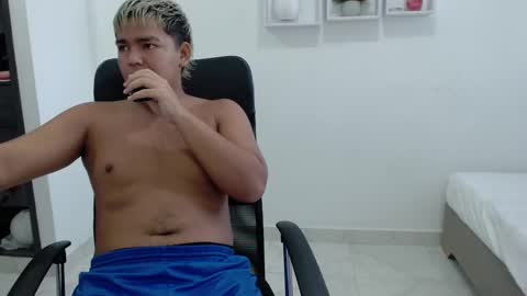 Snapshot of percibal_junior1 chatting on 01.25.25 percibal_junior1 online show from 01.25.25