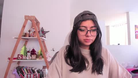 Sarah Ana Banana online show from 12.30.24