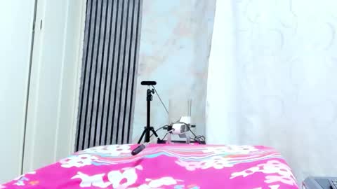 perla_blue1 online show from 11.13.25