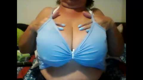 perlita070822 online show from 12.20.24