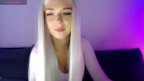 Snapshot of pervyblonde chatting on 12.12.24 Isabella online show from 12.12.24