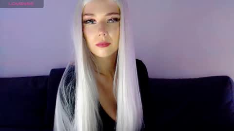 Snapshot of pervyblonde chatting on 01.07.25 Isabella online show from 01.07.25