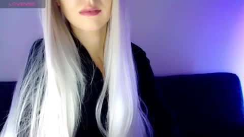 Snapshot of pervyblonde chatting on 01.14.25 Isabella online show from 01.14.25