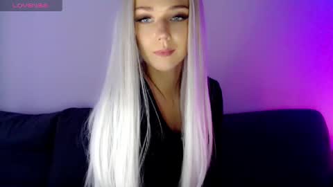 Snapshot of pervyblonde chatting on 02.28.25 Isabella online show from 02.28.25