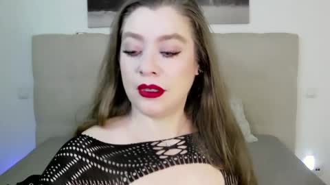 Peters Emily online show from 02.06.25