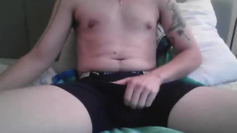 Snapshot of pgramlin09 chatting on 11.06.25 pgramlin09 online show from 11.06.25