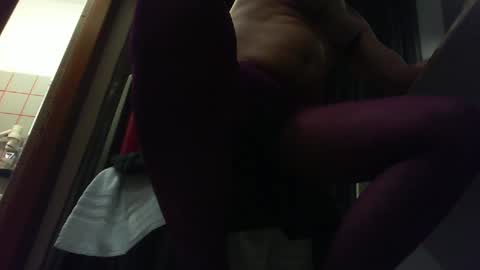 Snapshot of ph20den chatting on 02.25.25 ph20den online show from 02.25.25