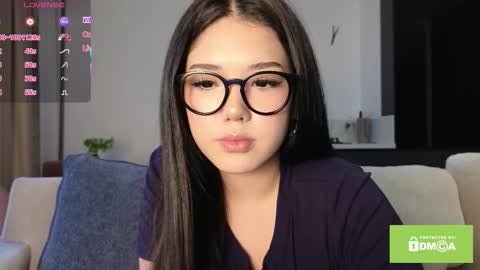 Snapshot of phantom_wave chatting on 10.02.25 Sezim online show from 10.02.25