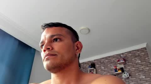Snapshot of philipe_inzagui chatting on 03.02.25 Philipe online show from 03.02.25
