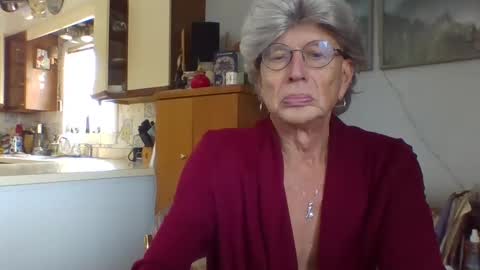 Snapshot of phillipa1023 chatting on 01.26.25 phillipa online show from 01.26.25