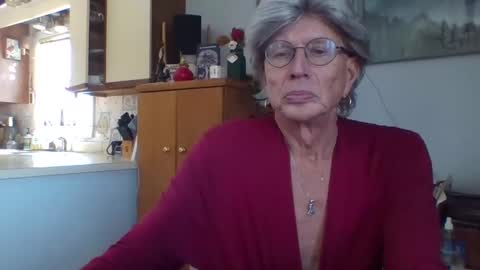 Snapshot of phillipa1023 chatting on 01.27.25 phillipa online show from 01.27.25