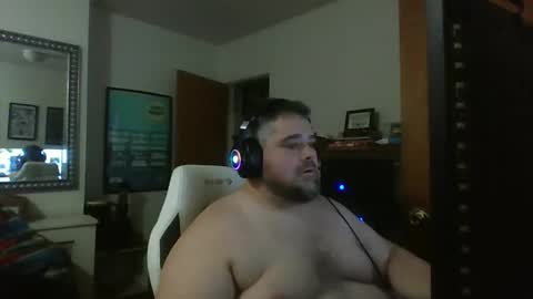 Snapshot of phillybear83 chatting on 10.19.25 phillybear83 online show from 10.19.25