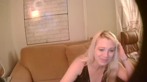 Snapshot of phulaen chatting on 12.08.24 Phulaen online show from 12.08.24