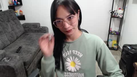 Snapshot of pia_horny chatting on 09.08.25 Pia online show from 09.08.25