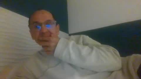 Snapshot of pichoun71 chatting on 01.06.25 pichoun71 online show from 01.06.25