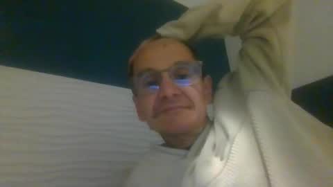 Snapshot of pichoun71 chatting on 01.06.25 pichoun71 online show from 01.06.25