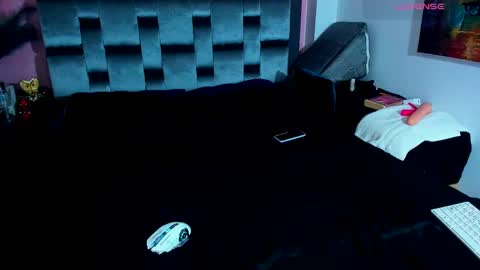 Snapshot of piggy_eddy chatting on 01.22.25 Eddy Brock... Its a pleasure to talk to... online show from 01.22.25