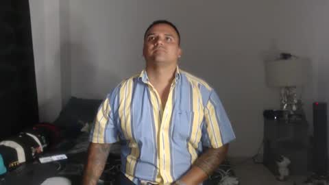 pikoro_gomez online show from 12.12.24