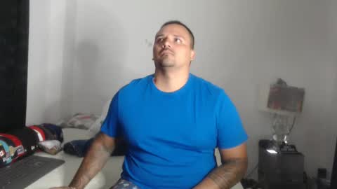 pikoro_gomez online show from 03.04.25