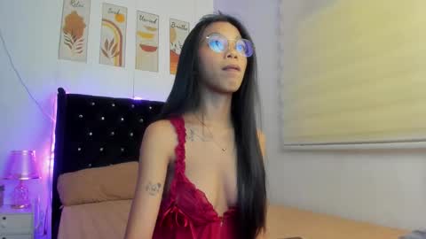 Snapshot of pinay_xpress chatting on 09.30.25 TINA online show from 09.30.25