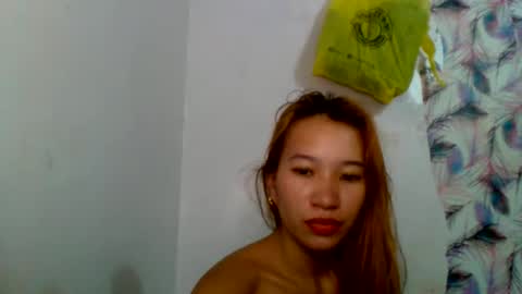 Snapshot of pinaybeauty_25 chatting on 02.24.25 im jane online show from 02.24.25