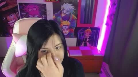 Snapshot of pink_yuii chatting on 11.08.25 pink_yuii online show from 11.08.25