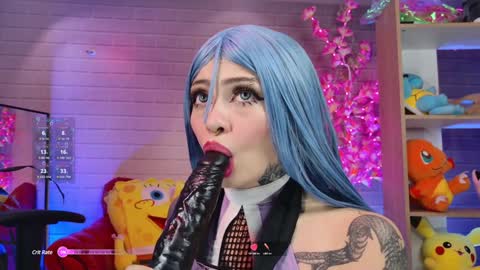 Snapshot of pinkloly69 chatting on 12.27.24 LUISA online show from 12.27.24