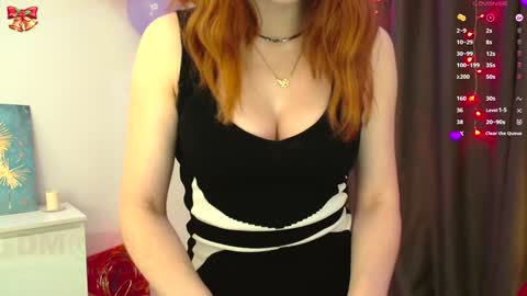 Snapshot of pinkperlita chatting on 12.18.24 Perlita online show from 12.18.24