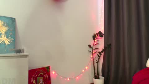 Snapshot of pinkperlita chatting on 12.22.24 Perlita online show from 12.22.24