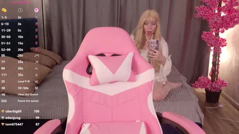 Elis online show from 10.03.25