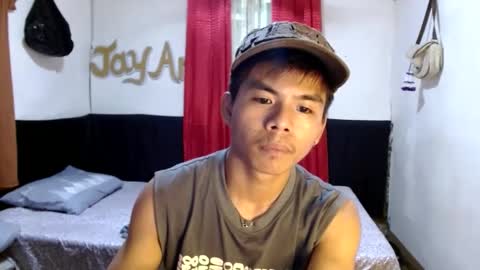 Snapshot of pinoymonstercock_xx chatting on 02.18.25 WIN WIN JAY AR online show from 02.18.25