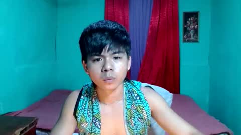 Snapshot of pinoymonstercock_xx chatting on 09.22.25 WIN WIN JAY AR online show from 09.22.25