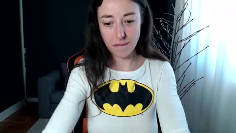 piscesgirl06 online show from 12.20.24