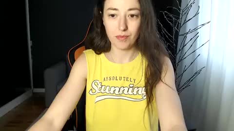 piscesgirl06 online show from 01.27.25