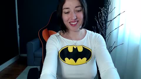 piscesgirl06 online show from 02.04.25