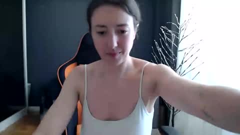 piscesgirl06 online show from 09.16.25