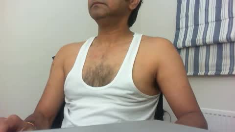 Snapshot of platino3026 chatting on 09.15.25 platino3026 online show from 09.15.25