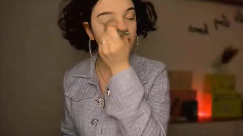 Snapshot of playbabee chatting on 10.28.25 Vikky is here online show from 10.28.25