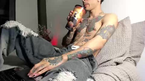 Snapshot of playboi_carti01 chatting on 10.01.25 Carti online show from 10.01.25