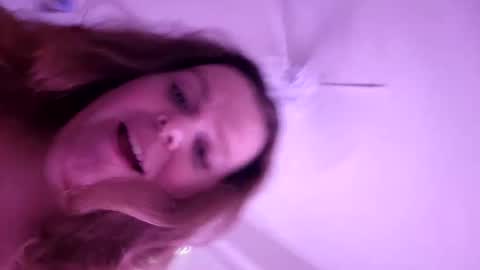 Snapshot of playfullilmissy chatting on 09.26.25 playfullilmissy online show from 09.26.25