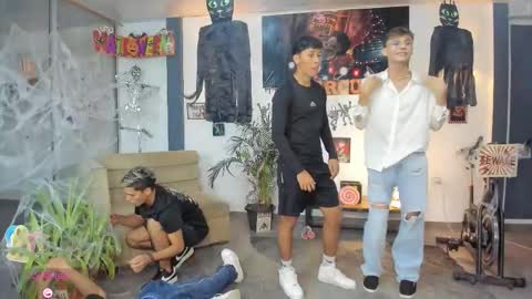   online show from 10.24.25