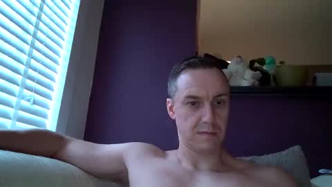 Snapshot of ploki2000 chatting on 01.01.25 Kevin online show from 01.01.25