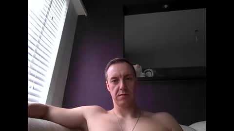 Snapshot of ploki2000 chatting on 02.09.25 Kevin online show from 02.09.25