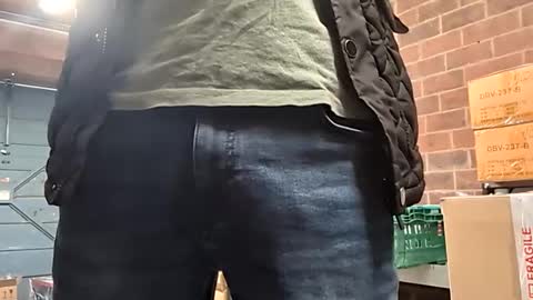 Snapshot of po13o chatting on 10.27.25 po13o online show from 10.27.25