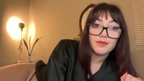 Snapshot of pocketnikki chatting on 02.17.25 pocketnikki online show from 02.17.25