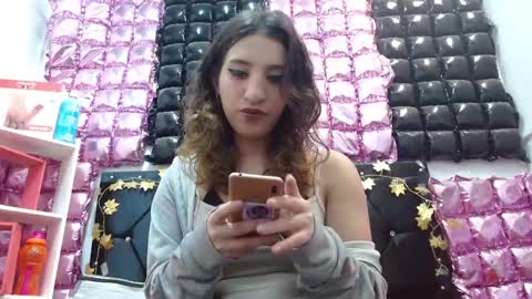 Aleja online show from 10.18.25