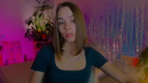 Snapshot of poli__ chatting on 12.19.24 Martha online show from 12.19.24